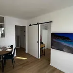 Gajowa Apartment *